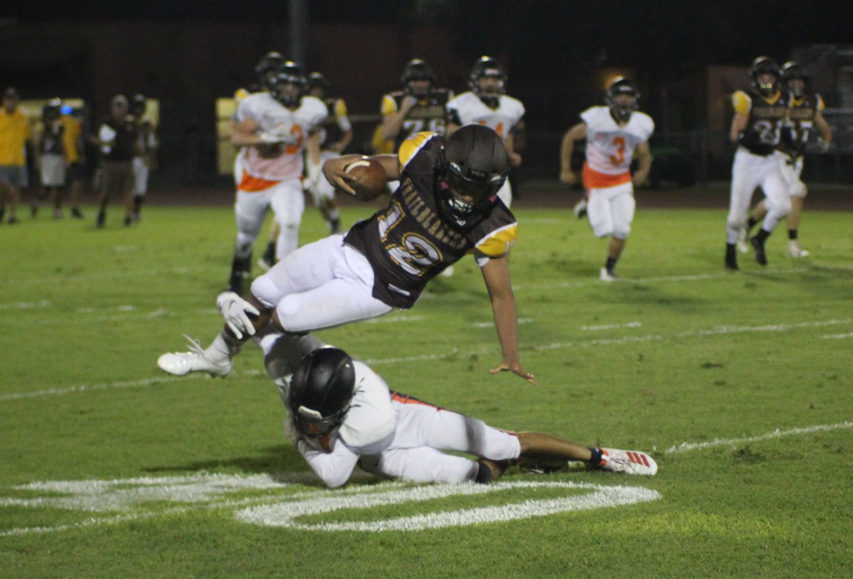 Kingsburg, Selma compete in scrimmages